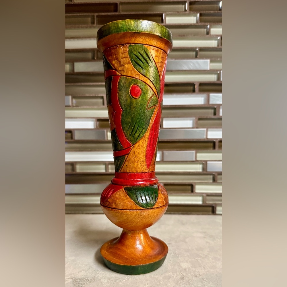 Vintage Hand Carved Wooden Pedestal Vase With Fish Design 8.5” Excellent Cond.